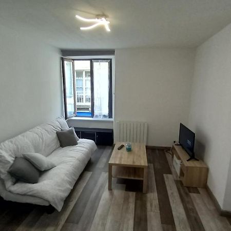 Saint-Flour Appartement Au Coeur De La Ville מראה חיצוני תמונה